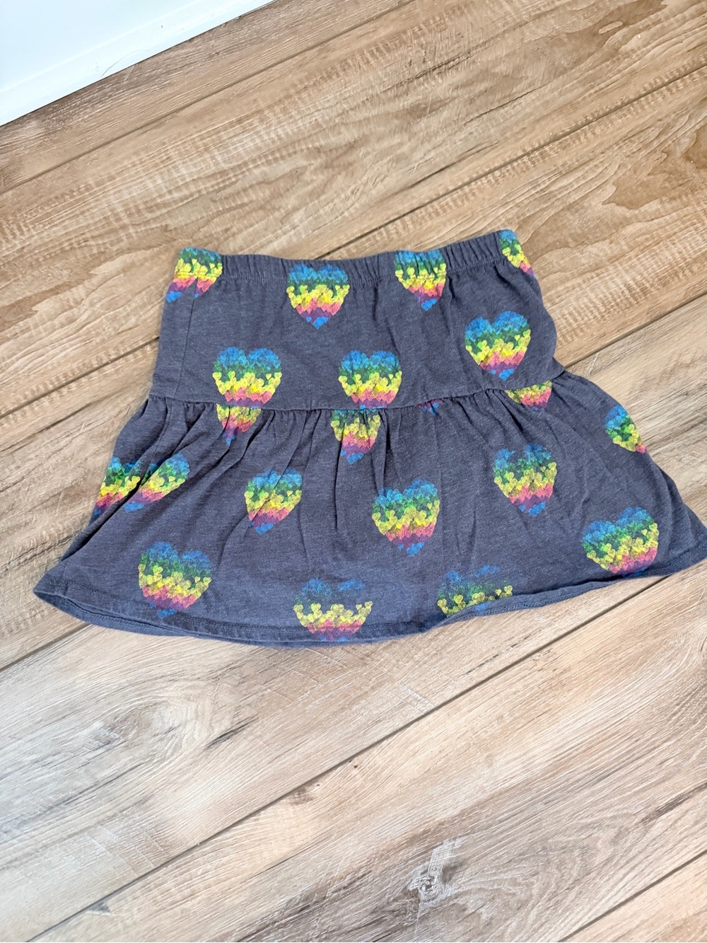 Chaser Girls Size 12 Rainbow Heart Knit Skirt Gray